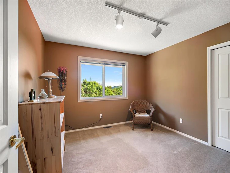 8273 Thomson Place, Central Saanich, BC, V8M 1T6 - 33