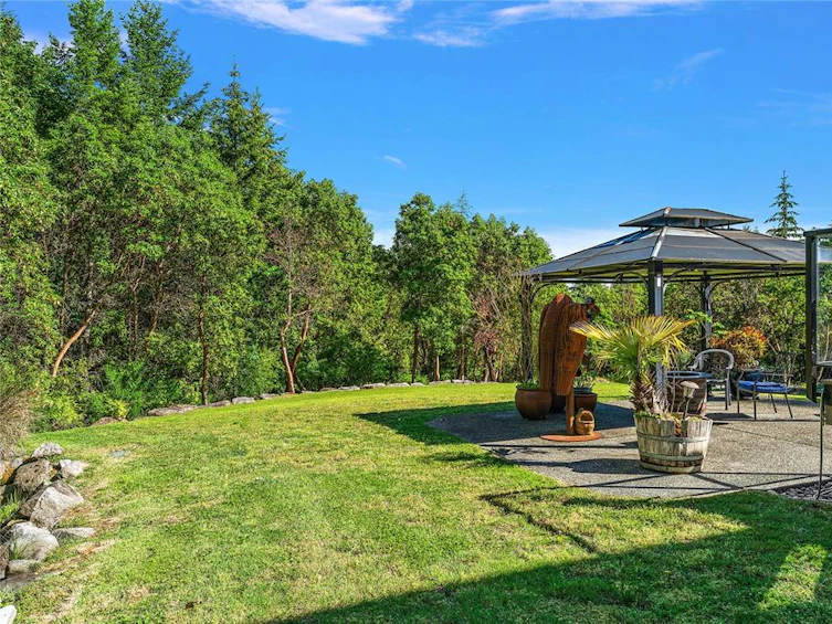 8273 Thomson Place, Central Saanich, BC, V8M 1T6 - 41