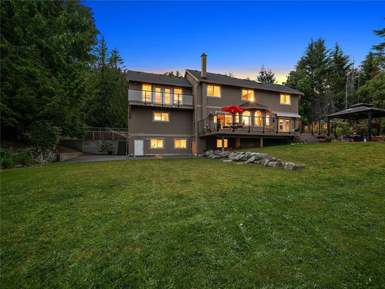 8273 Thomson Place, Central Saanich, BC, V8M 1T6 - 44