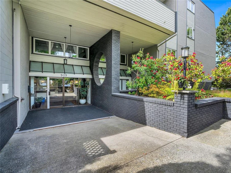 103-909 Pembroke Street, Victoria, BC, V8T 4Z5 - 2