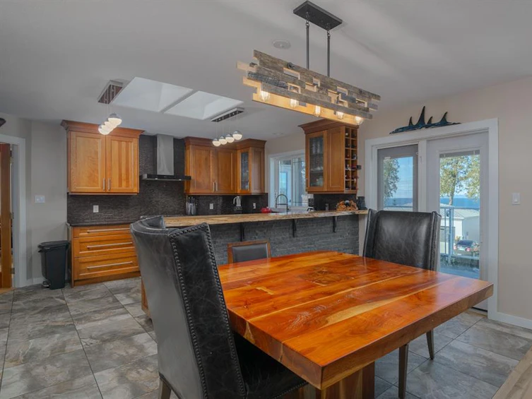 5375 Bayshore Drive, Nanaimo, BC, V9V 1R5 - 8