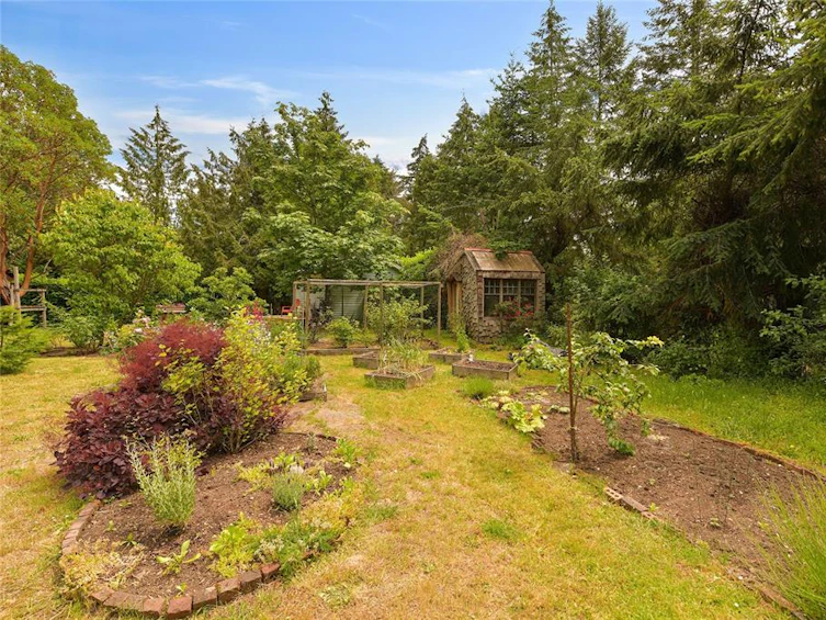 625 Fernhill Road, Mayne Island, BC, V0N 2J2 - 29