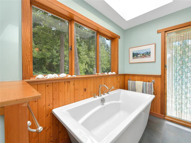 625 Fernhill Road, Mayne Island, BC, V0N 2J2 - 42