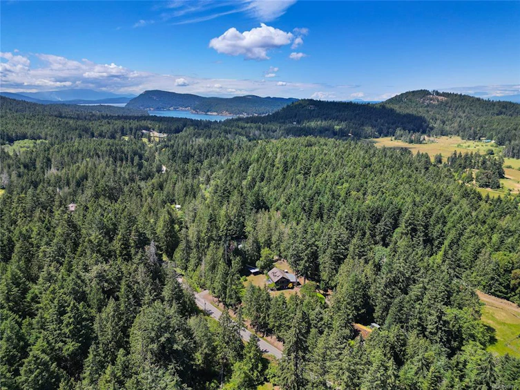 625 Fernhill Road, Mayne Island, BC, V0N 2J2 - 68