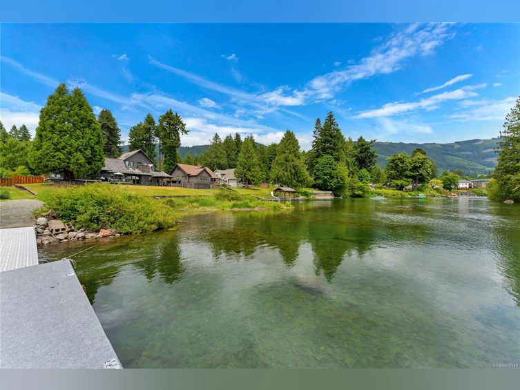 72 Park Road, Lake Cowichan, BC, V0R 2G0 - 2