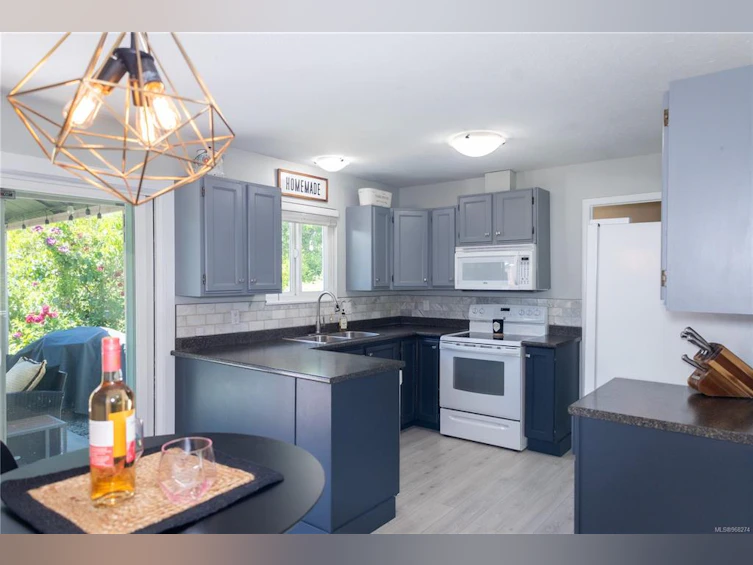 519 Grayson Road, Campbell River, BC, V9W 6K3 - 12