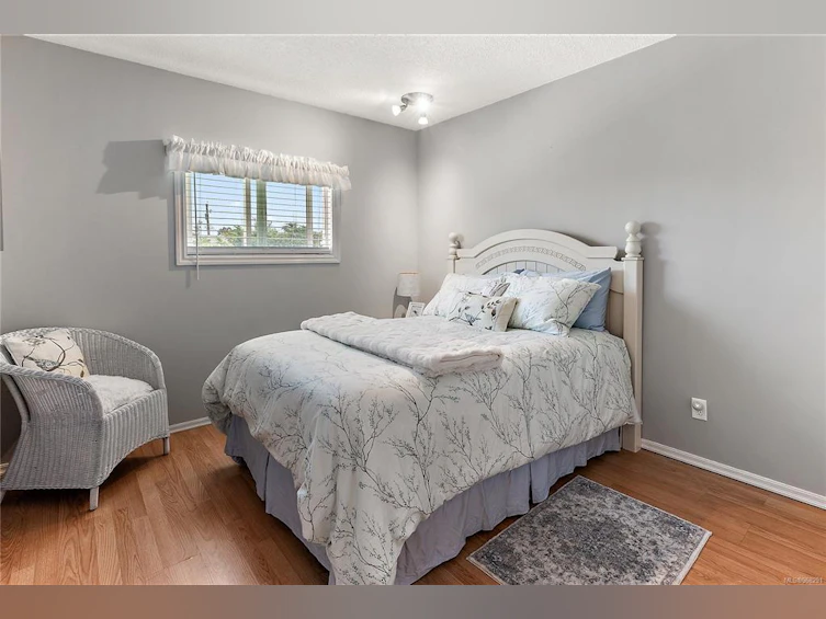 10041 Siddall Road, Sidney, BC, V8L 3M1 - 16