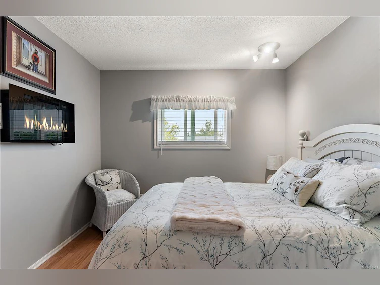10041 Siddall Road, Sidney, BC, V8L 3M1 - 17
