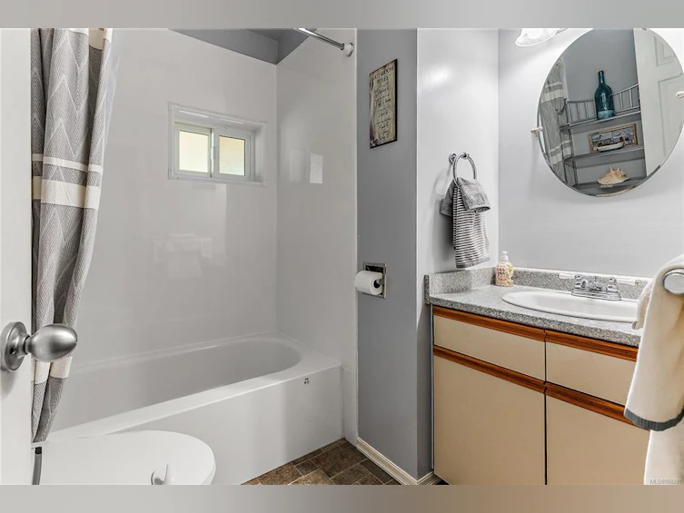10041 Siddall Road, Sidney, BC, V8L 3M1 - 23