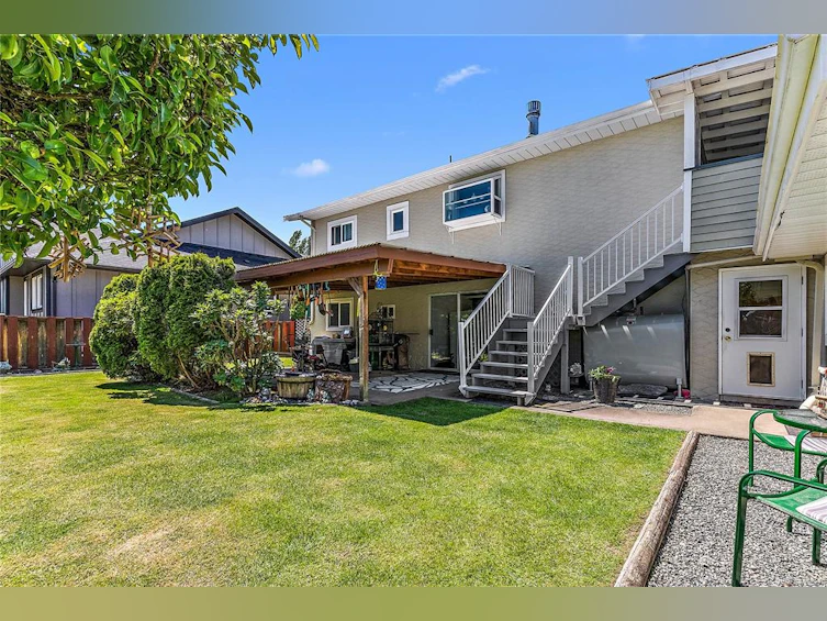 10041 Siddall Road, Sidney, BC, V8L 3M1 - 29