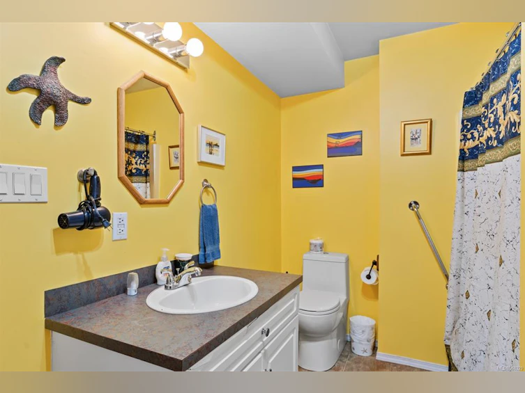 131 Garden Street, Ucluelet, BC, V0R 3A0 - 49