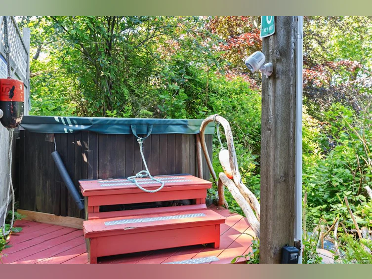 131 Garden Street, Ucluelet, BC, V0R 3A0 - 55