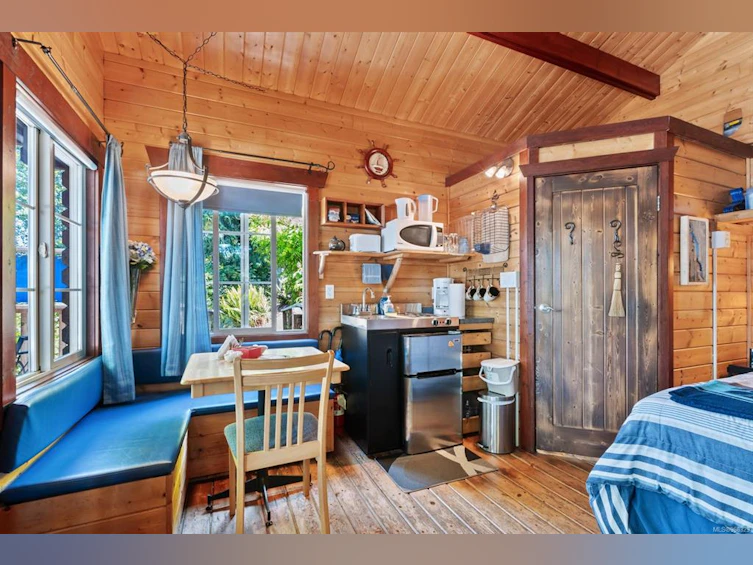 131 Garden Street, Ucluelet, BC, V0R 3A0 - 66