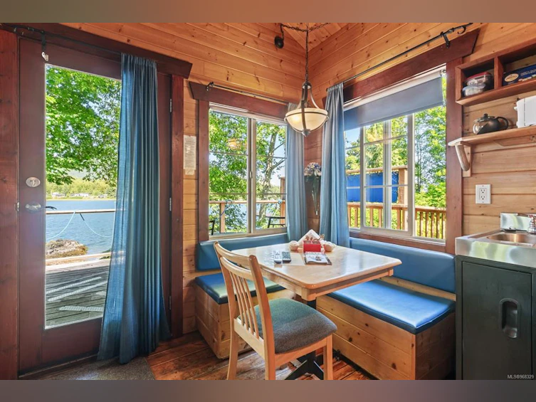 131 Garden Street, Ucluelet, BC, V0R 3A0 - 67