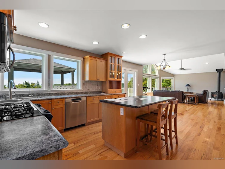 7824 Dalrae Place, Sooke, BC, V9Z 0R1 - 13