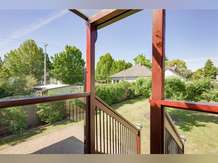 520 Craigflower Road, Victoria, BC, V9A 2V9 - 17