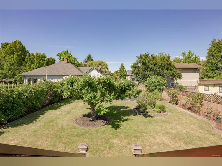 520 Craigflower Road, Victoria, BC, V9A 2V9 - 18