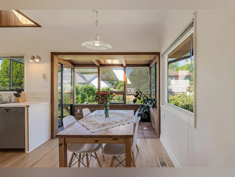 520 Craigflower Road, Victoria, BC, V9A 2V9 - 19