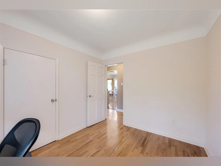 520 Craigflower Road, Victoria, BC, V9A 2V9 - 26