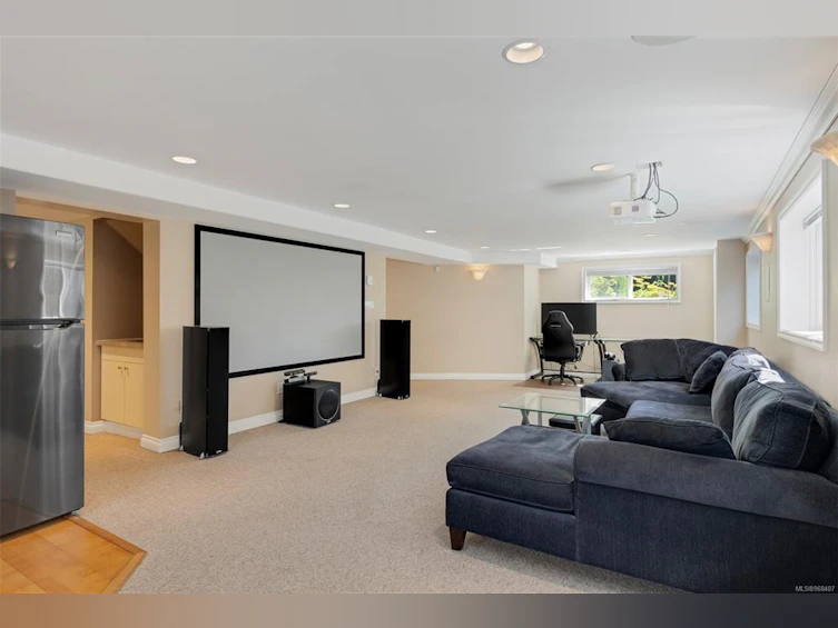 520 Craigflower Road, Victoria, BC, V9A 2V9 - 33