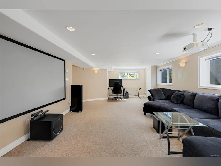 520 Craigflower Road, Victoria, BC, V9A 2V9 - 34