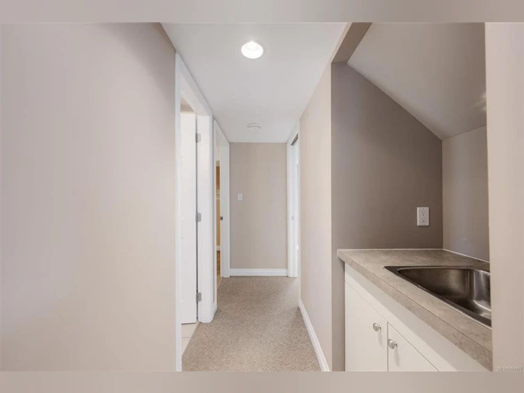 520 Craigflower Road, Victoria, BC, V9A 2V9 - 36