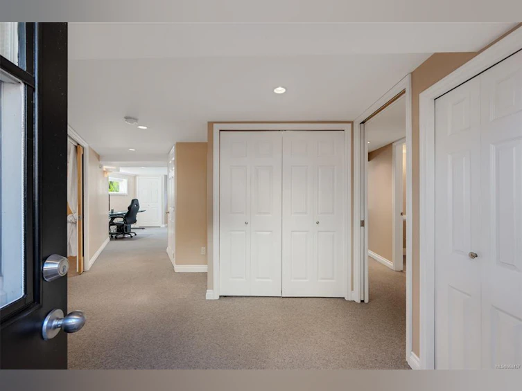 520 Craigflower Road, Victoria, BC, V9A 2V9 - 41