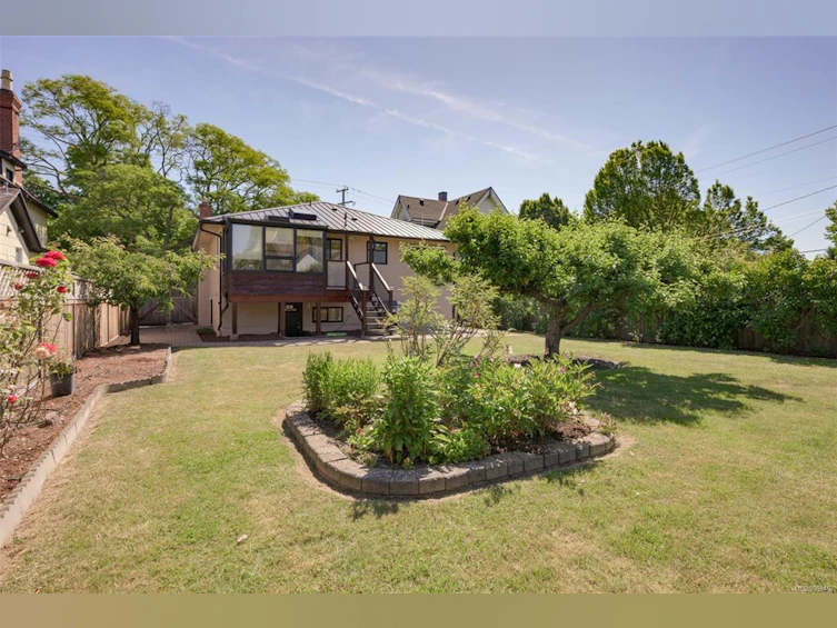 520 Craigflower Road, Victoria, BC, V9A 2V9 - 53