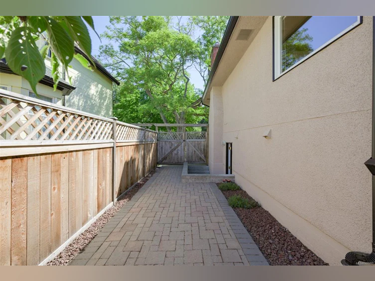 520 Craigflower Road, Victoria, BC, V9A 2V9 - 58