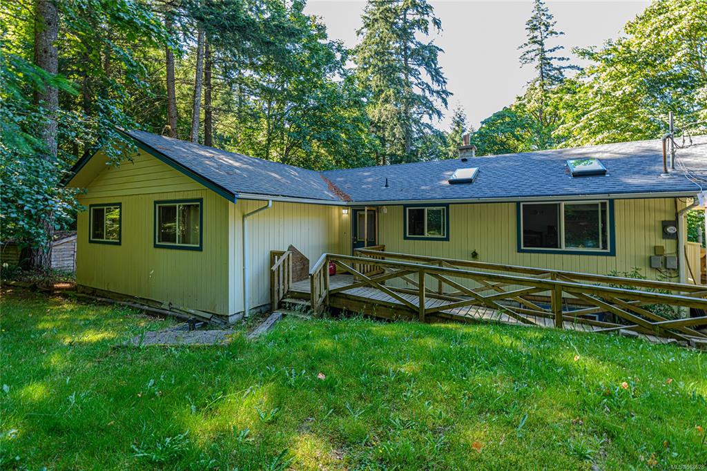 For Sale 321 Mobrae Avenue, Salt Spring Island, BC REW