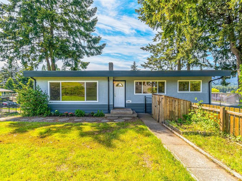 1901 Meredith Road, Nanaimo BC V9S 2M8