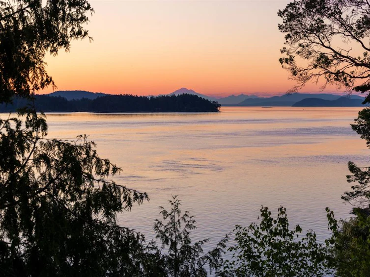 1682 Lands End Road, North Saanich, BC, V8L 5L5 - 2