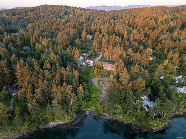 1682 Lands End Road, North Saanich, BC, V8L 5L5 - 9