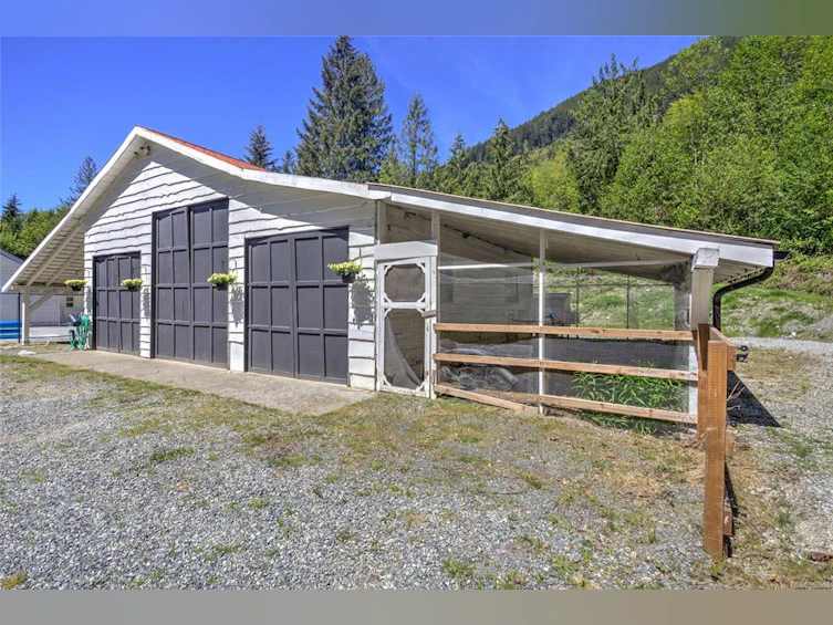 7476 Neva Road, Lake Cowichan, BC, V0R 2G0 - 3