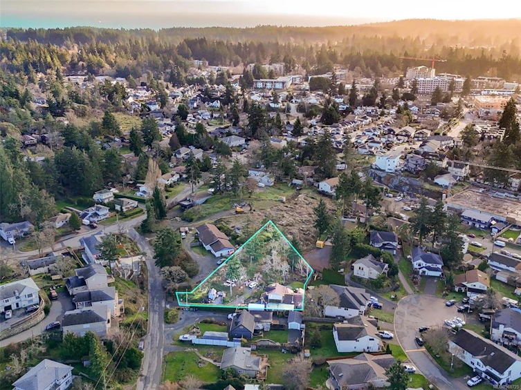 647 Rockingham Road, Langford, BC, V9B 3N9 - 3