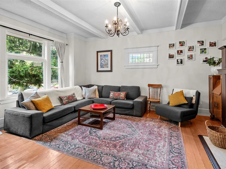 941 Fullerton Avenue, Victoria, BC, V9A 3Z9 - 5