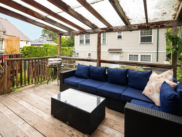 941 Fullerton Avenue, Victoria, BC, V9A 3Z9 - 33