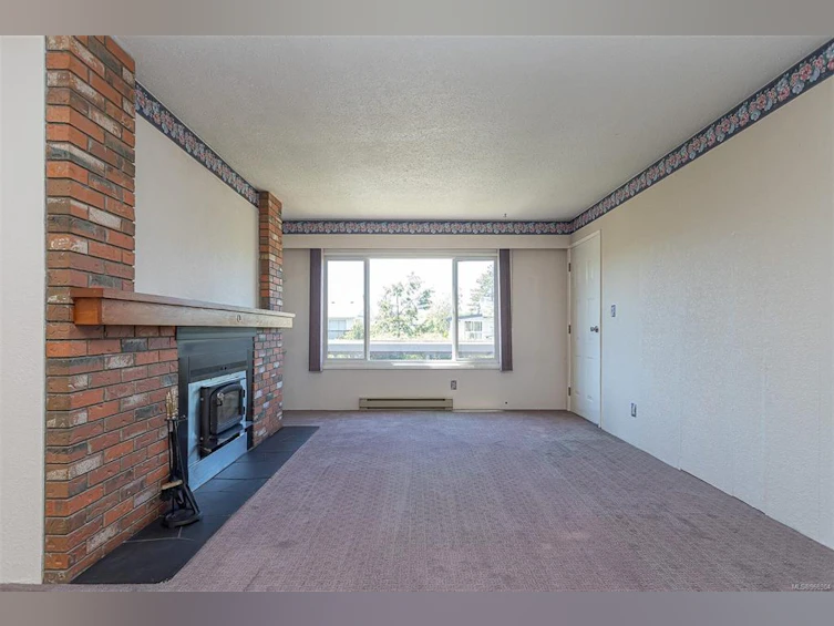 205-2286 Henry Avenue, Sidney, BC, V8L 1W6 - 9