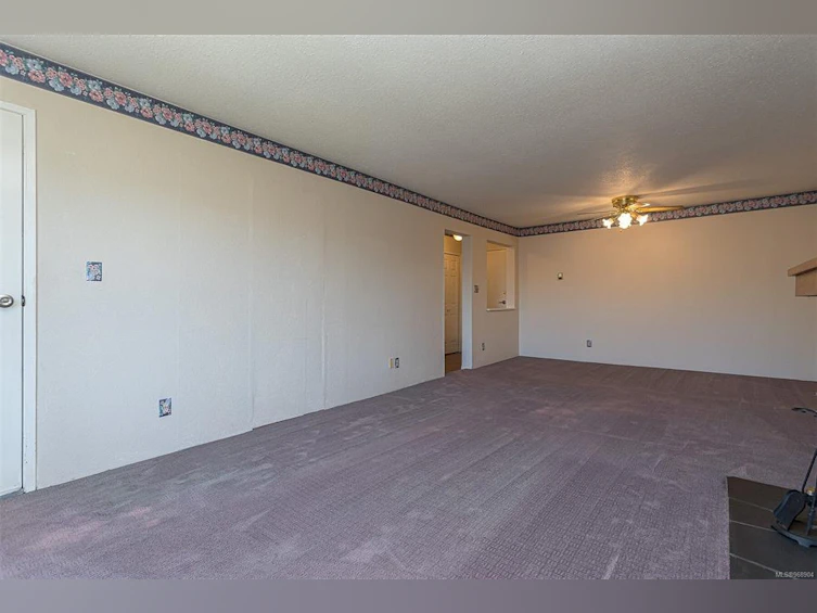 205-2286 Henry Avenue, Sidney, BC, V8L 1W6 - 10