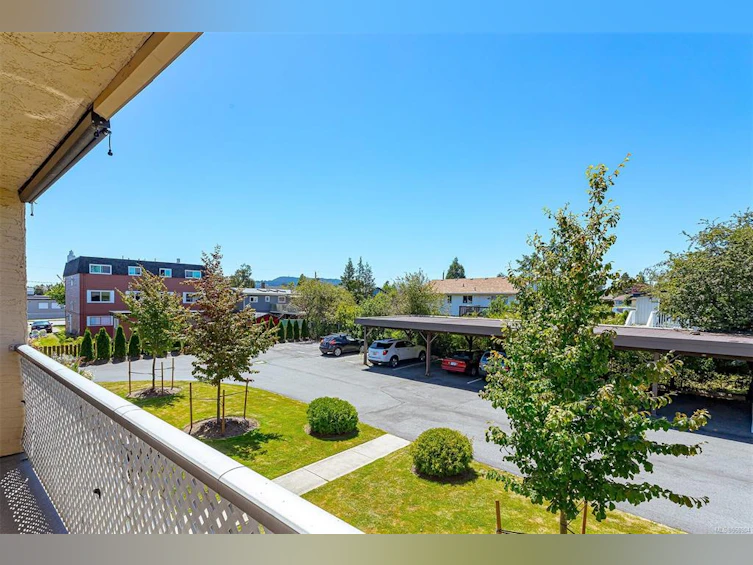205-2286 Henry Avenue, Sidney, BC, V8L 1W6 - 32