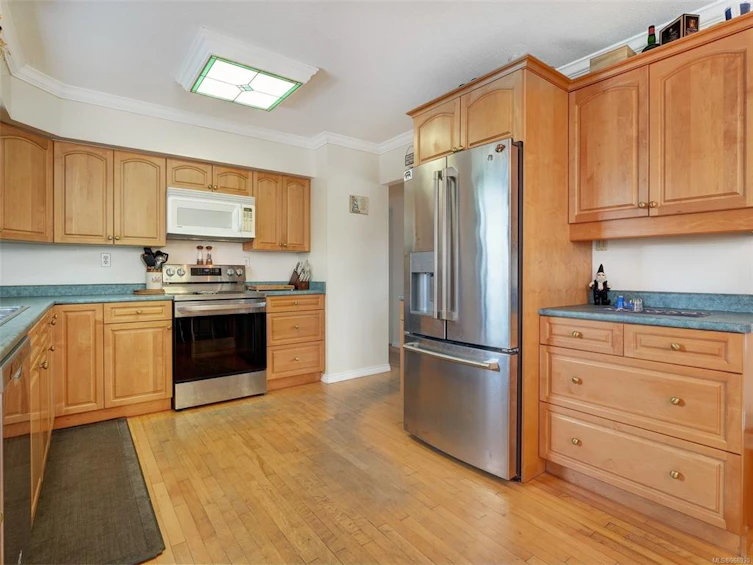 7080 Silverdale Place, Central Saanich, BC, V8M 1G9 - 5