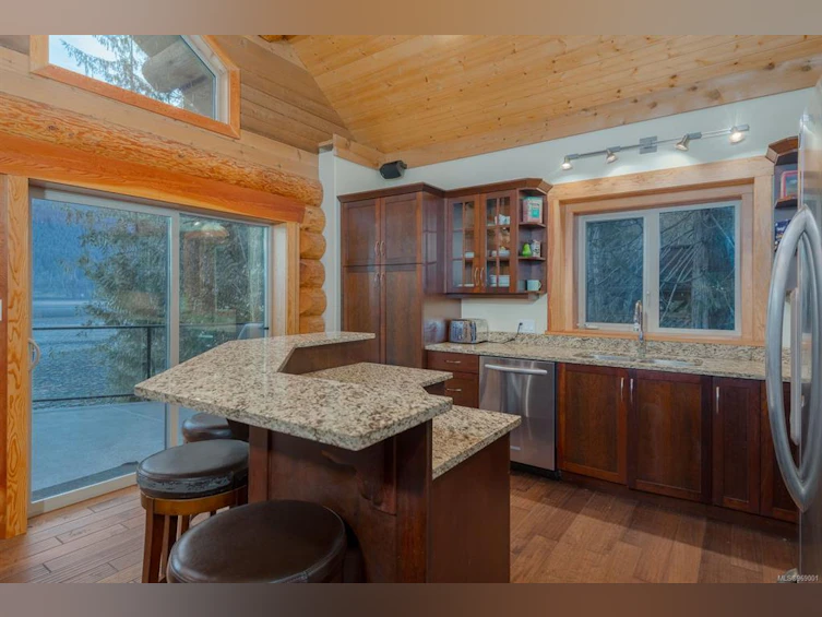 18530 Pacific Rim Highway, Port Alberni, BC, V9Y 2P1 - 21