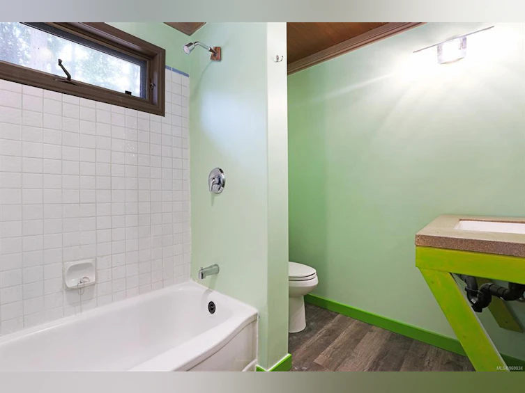 1568 E 10th Street, Courtenay, BC, V9N 7Z2 - 19