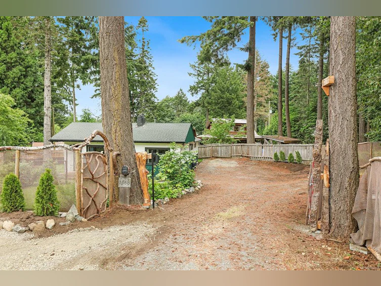 1568 E 10th Street, Courtenay, BC, V9N 7Z2 - 37