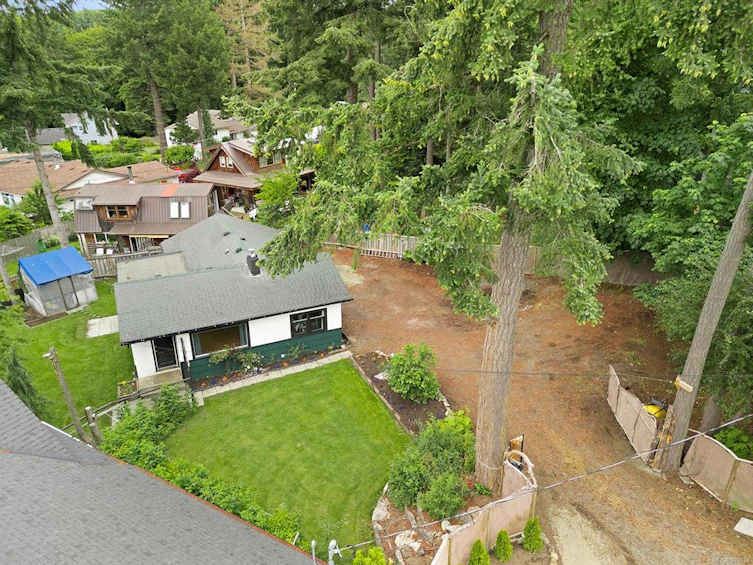1568 E 10th Street, Courtenay, BC, V9N 7Z2 - 3