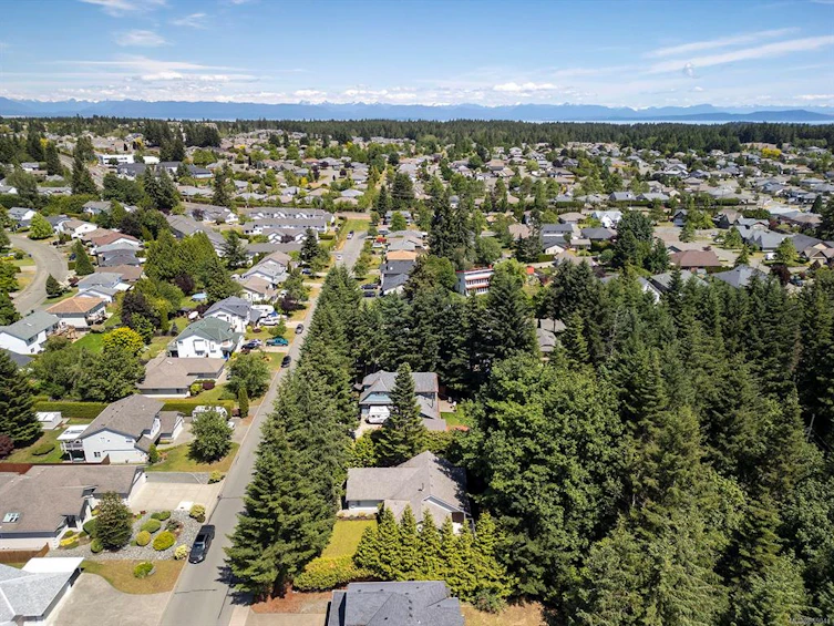 1955 Hawk Drive, Courtenay, BC, V9N 9B1 - 51