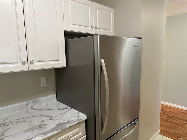 103-2045 Carrick Street, Oak Bay, BC, V8R 2M5 - 7
