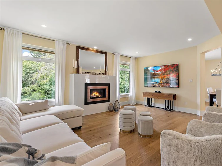 1018 Brickley Close, North Saanich, BC, V8L 5L1 - 11