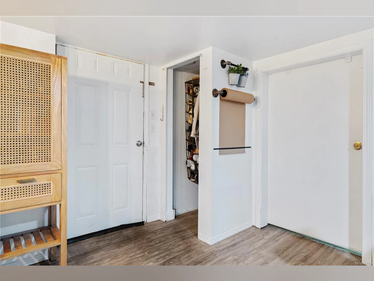 3386 Salsbury Way, Saanich, BC, V8P 3K6 - 30