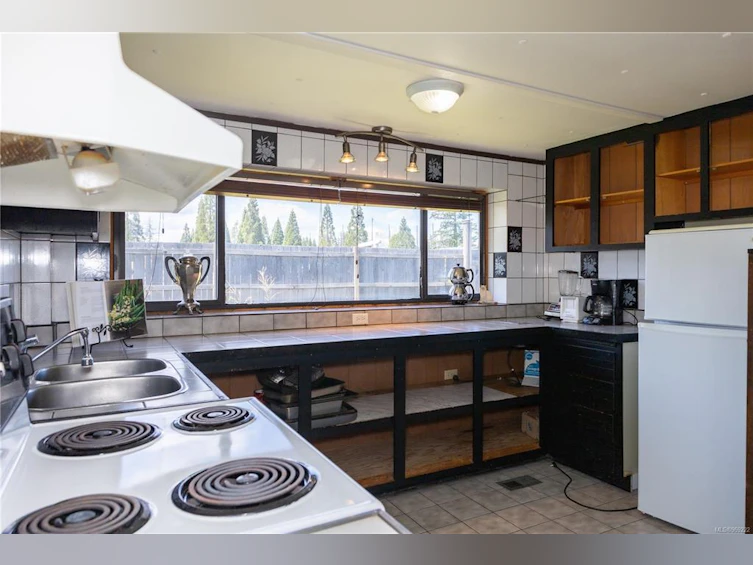619 Petersen Road, Campbell River, BC, V9W 3H6 - 8